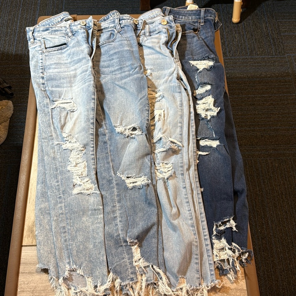 American Eagle size 6 jegging crop bundle